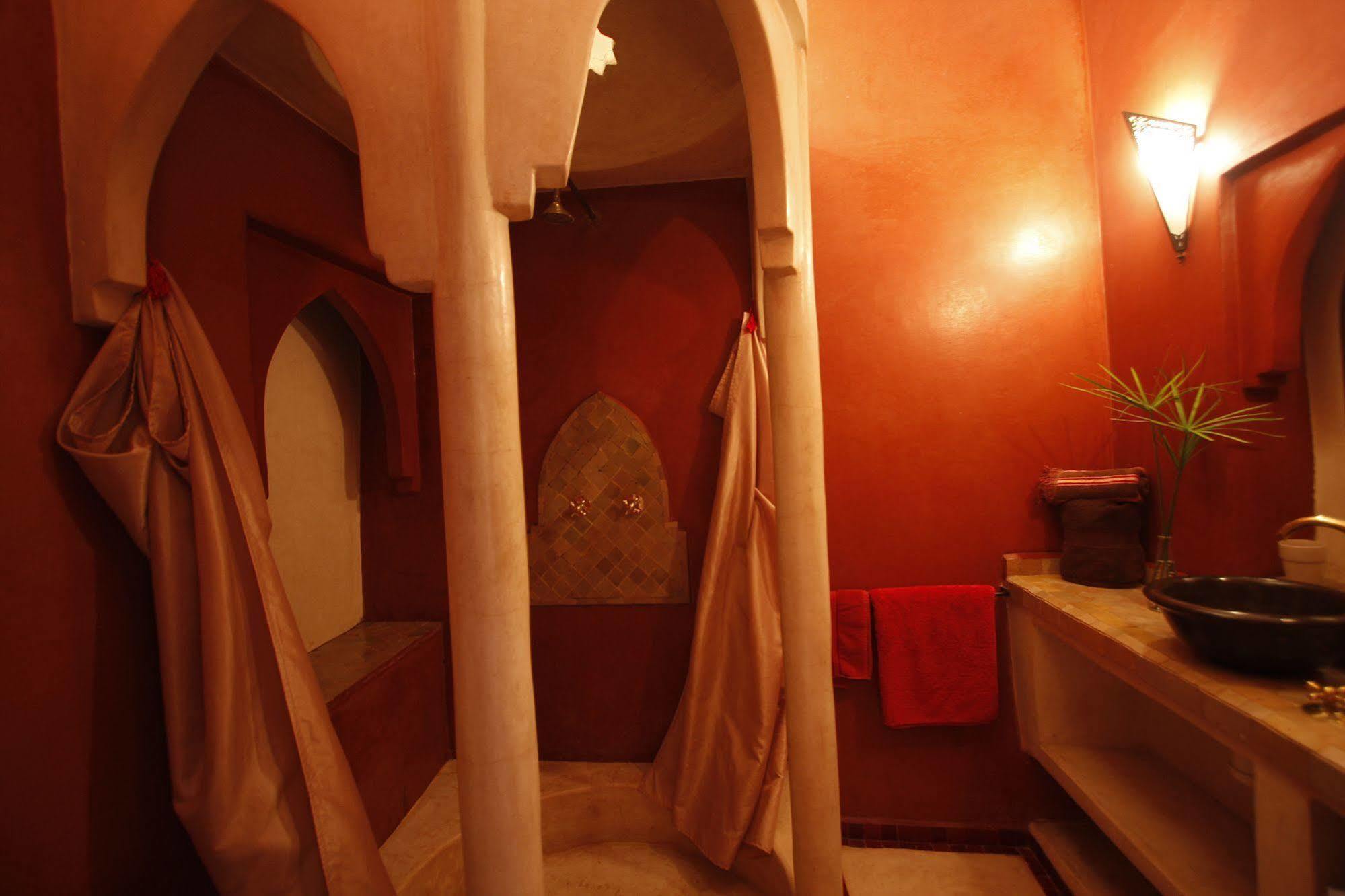 Riad Boussa Marrakesh Bagian luar foto